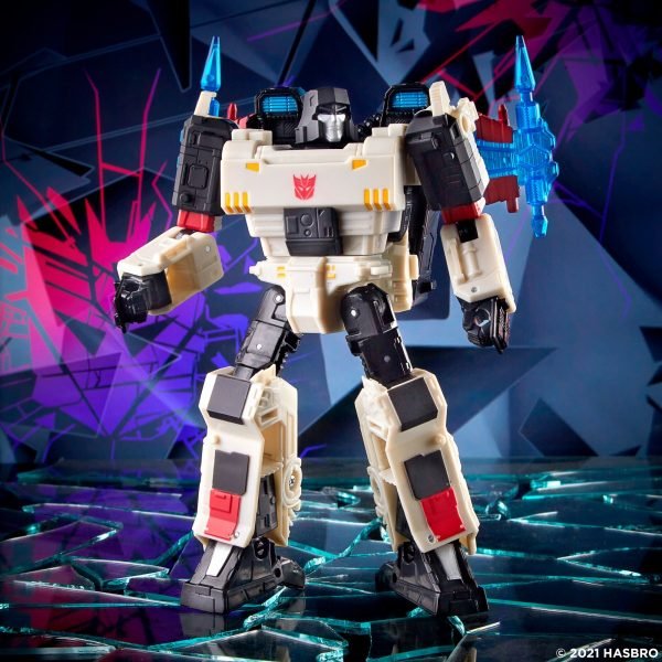 Transformers-Generations-Shattered-Glass-Voyager-Class-Megatron-5-600x600 