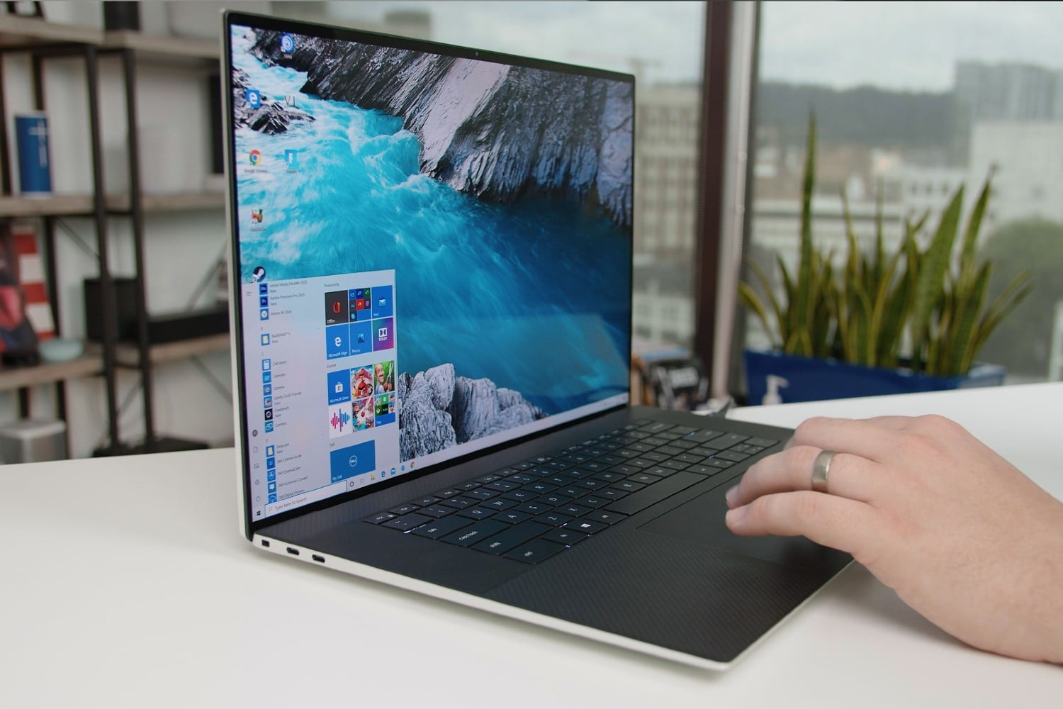 The Dell XPS 17 will boot with the Nvidia RTX 3060