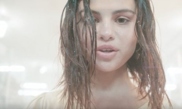 Selena-Gomez-fetish-video-premiere-600x358 