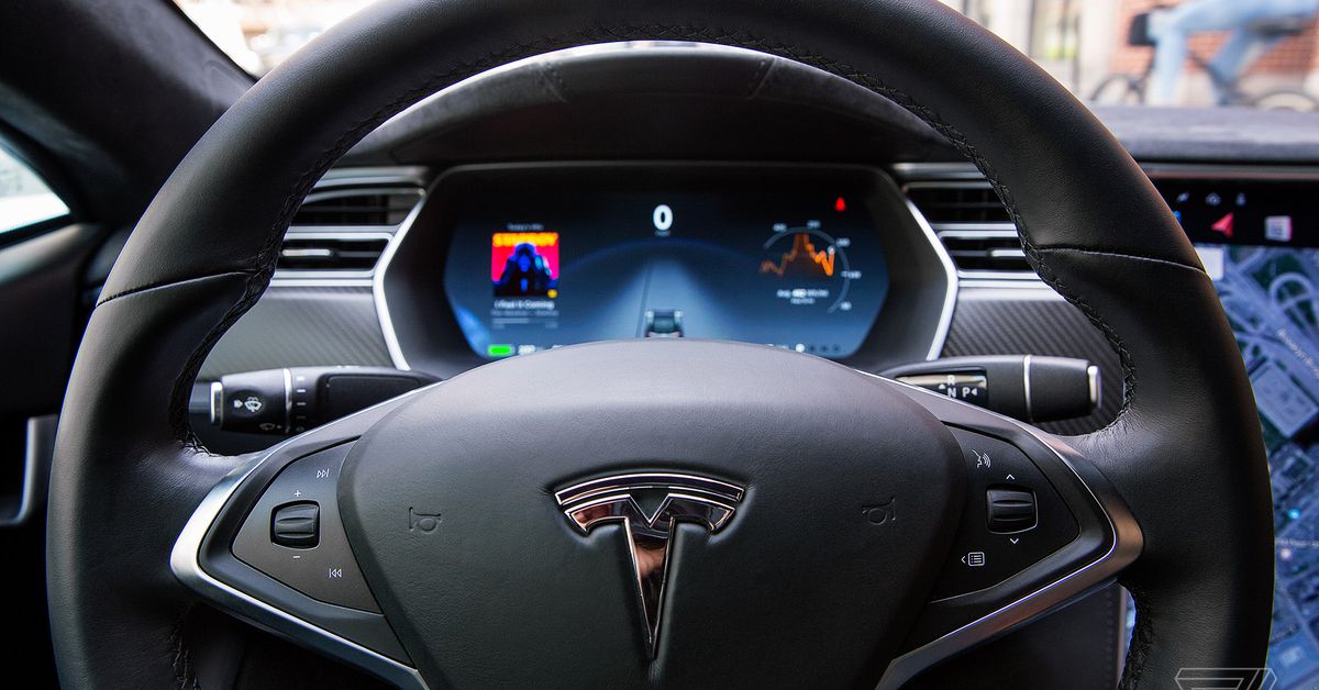 Senators are asking the FTC to investigate Tesla’s ‘Full Self-Driving’ promises