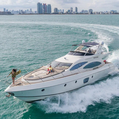 Top Comforts That Boat Rental Services in Miami Beach FL Provide Your Soul